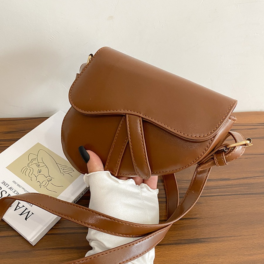 

LW Vintage Leather Irregular Shape Bag, Brown