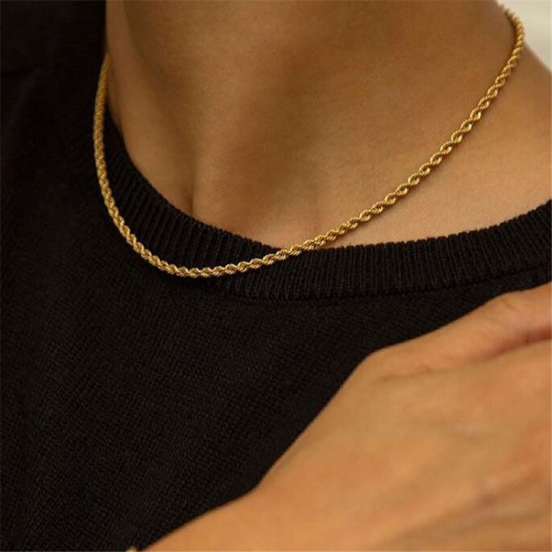 

LW BASICS Simple Twist Chain Necklace, Gold