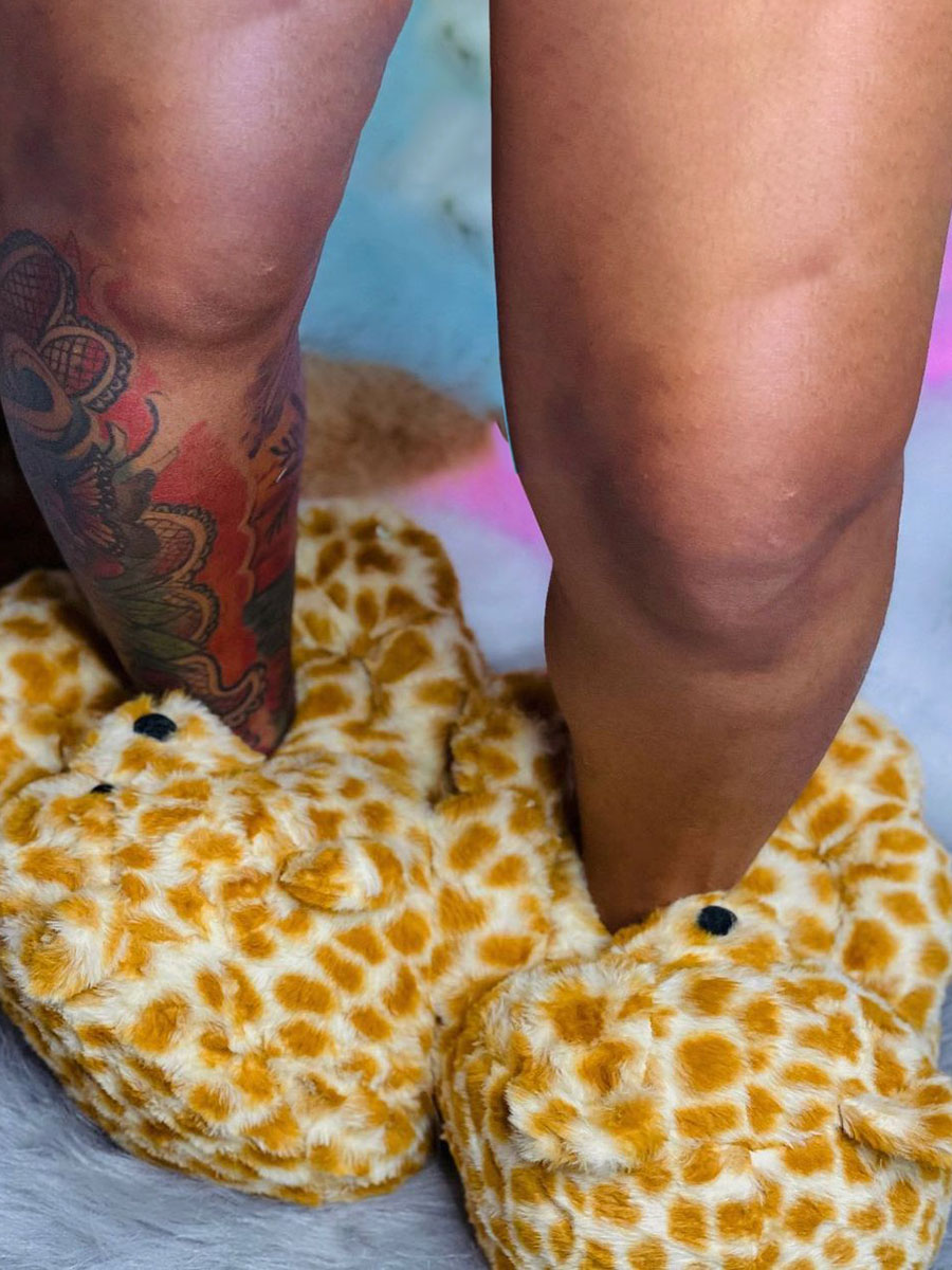 

LW Plush Leopard Print Teddy Slippers, Yellow