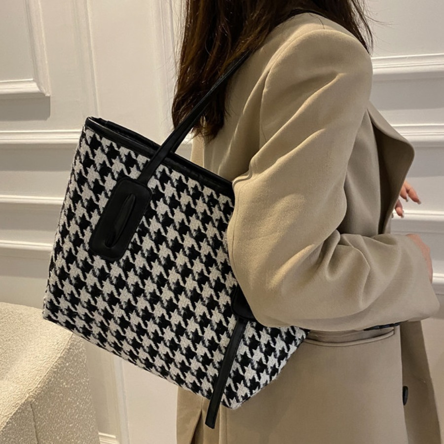 

LW Houndstooth Patchwork Shoulder Bag, Black