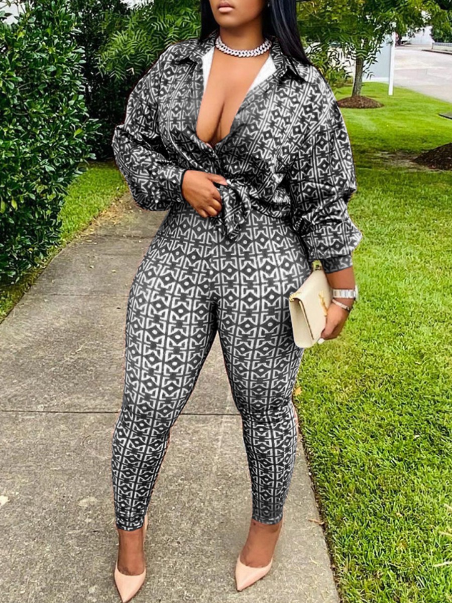 

LW Geometric Print Front Twist Pants Set, Black