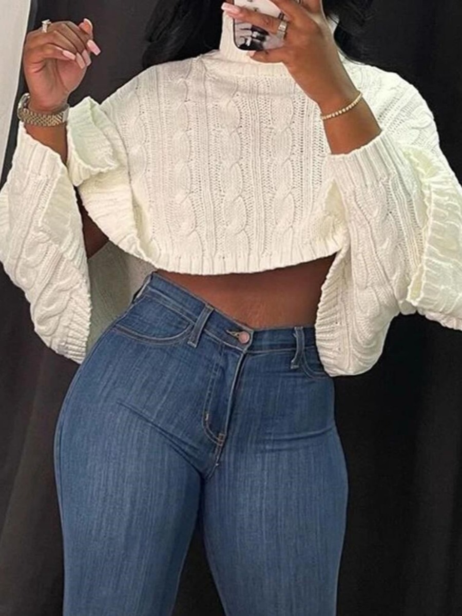 

LW Turtleneck Oversized Sweater, White