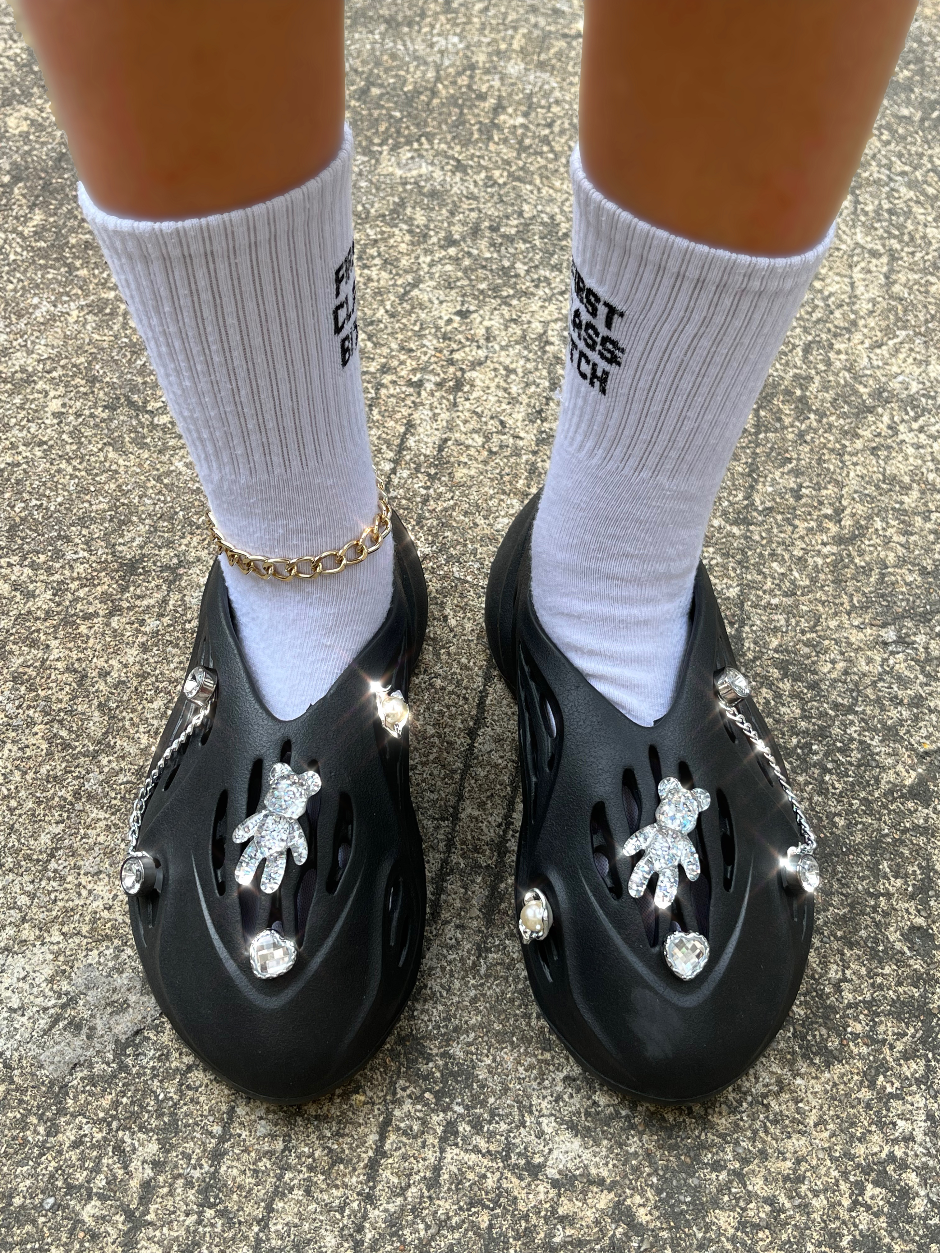 

LW Crystal Pierced Flats, Black