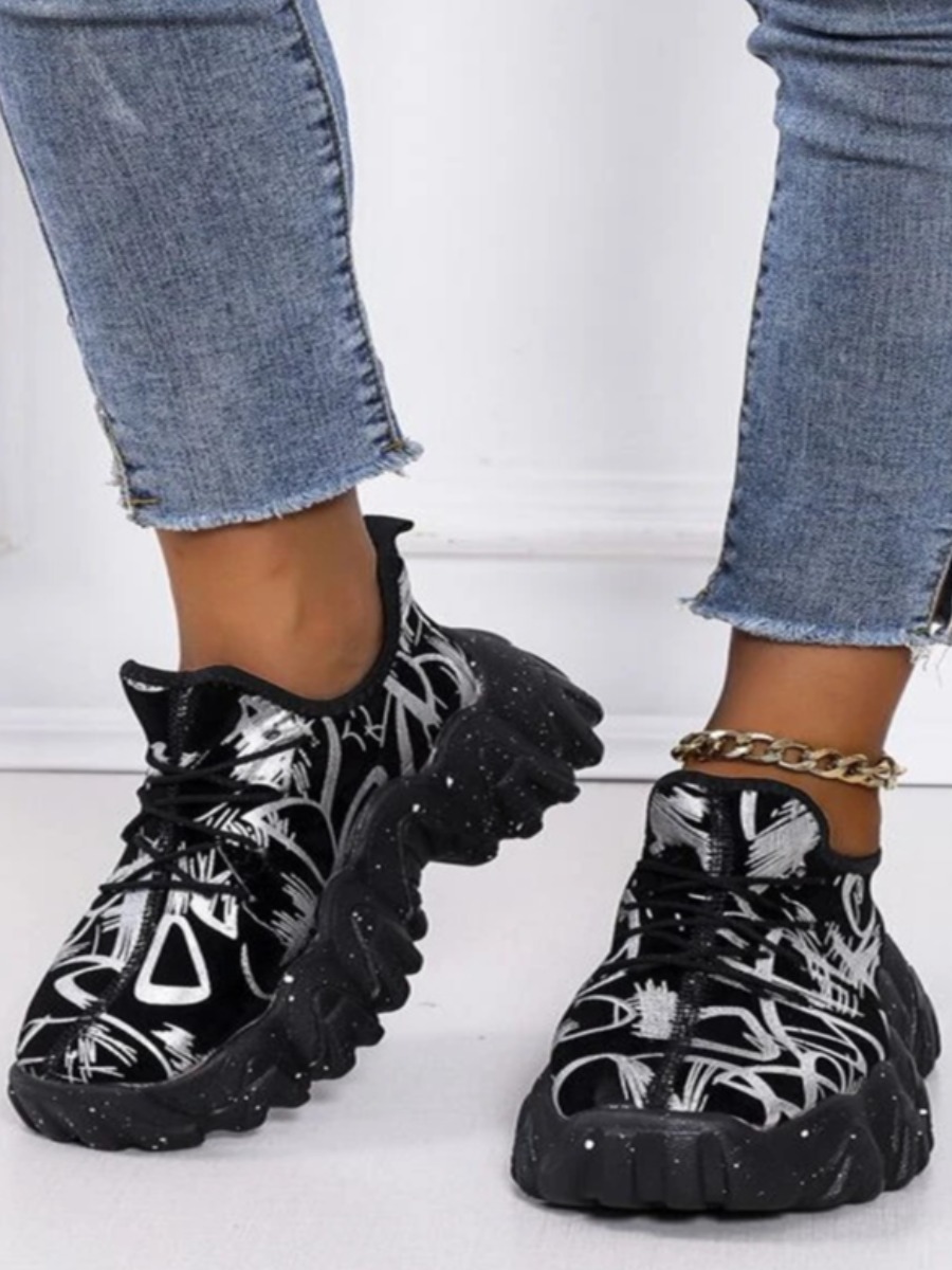 

LW Lace-up Letter Print Sneakers, Silver