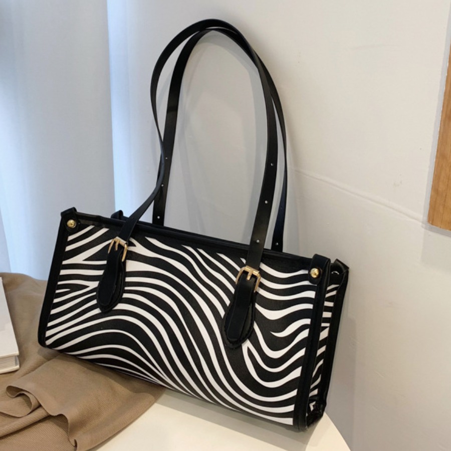 

LW Zebra Striped Shoulder Bag, Black
