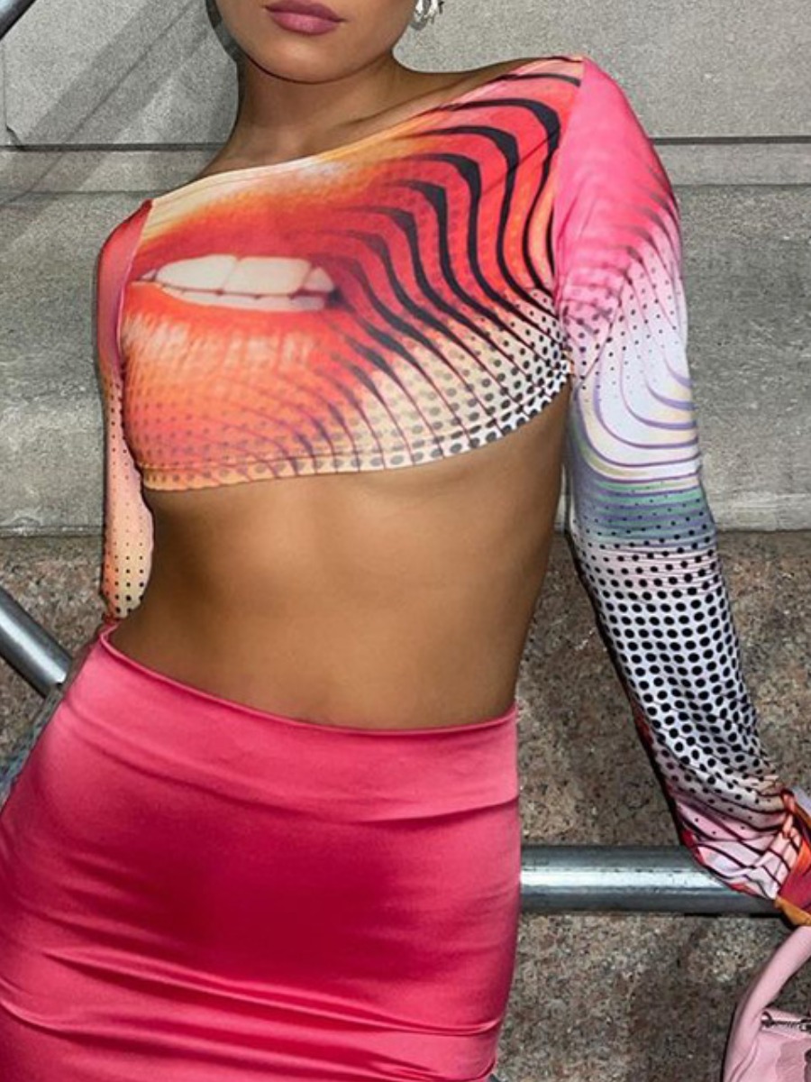 

LW Gradient Lip Print Backless Tee, Red