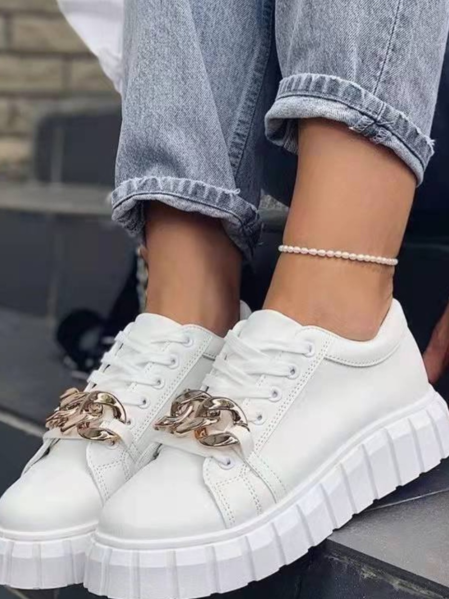

LW Chain Decor Sneakers, White