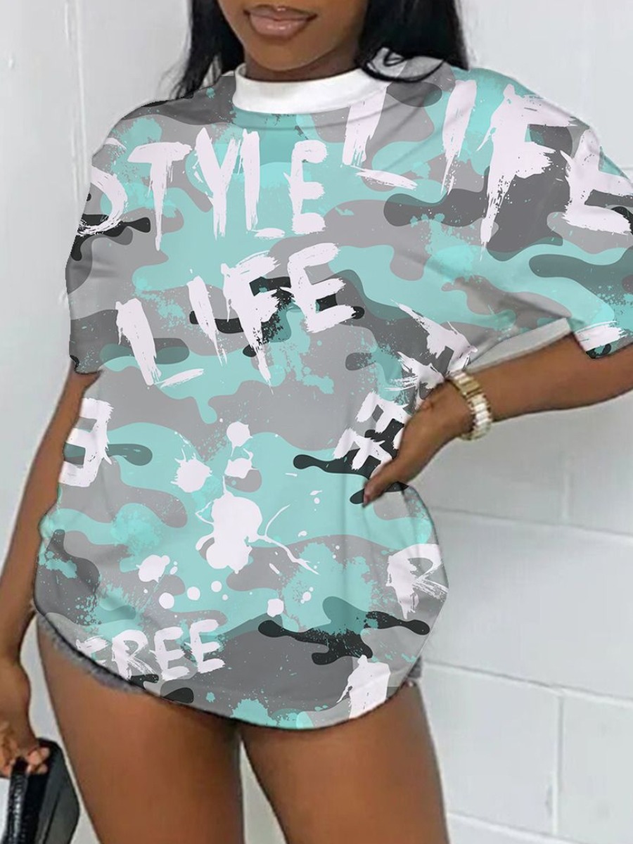 

LW Letter Camo Print T-shirt, Light green