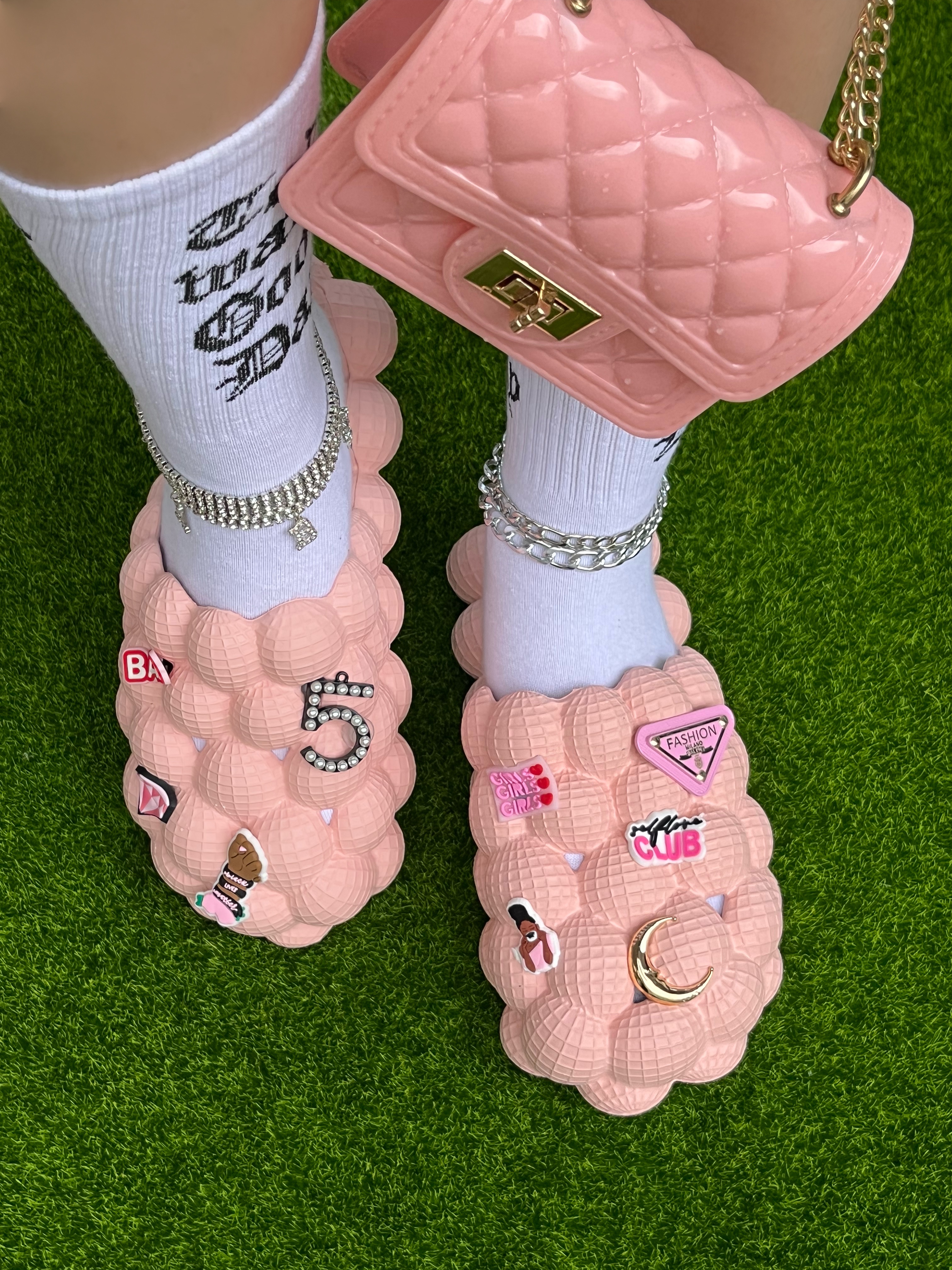 LW Letter Peanut Design Bubble Slides
