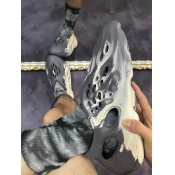 LW Men Cut Out Flats