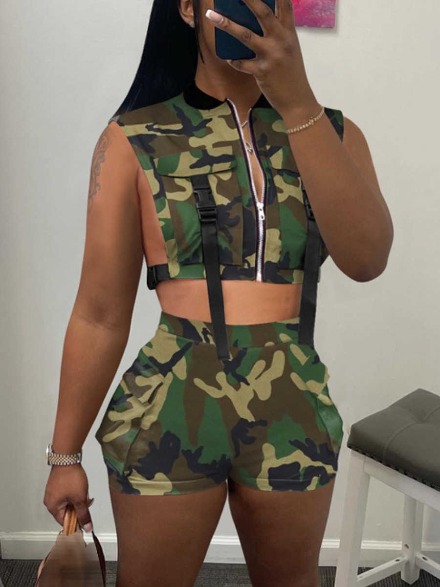 LovelyWholesale Camo Print Buckle Design Side Pocket Shorts Set Summer Sleeveless Stylish Round Neck Spring Summer 2024