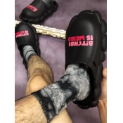LW Men Letter Print Plush Slippers