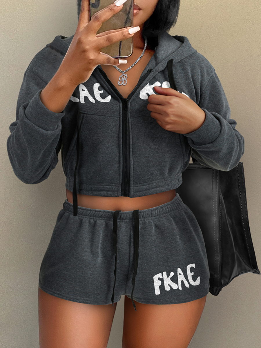 LW Letter Print Kangaroo Pocket Shorts Set