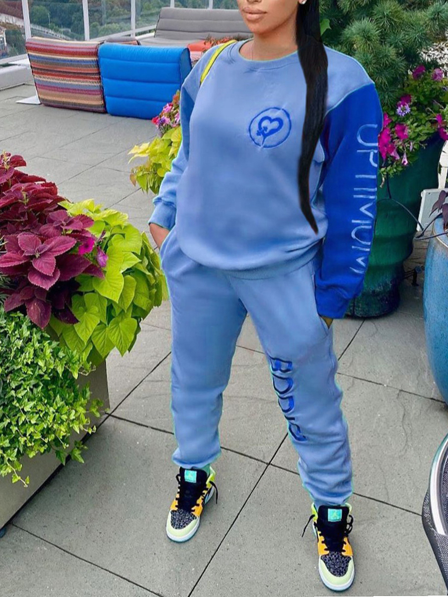 LovelyWholesale Plus Size Pocket Design Pattern Print Color Block Loose Two-piece Pants Set Fall Long Sleeve Casual Round Neck  Spring Summer 2024