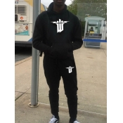 LW Men Geometric Print Kangaroo Pocket Tracksuit S