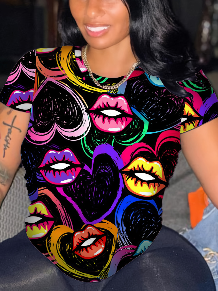 LW Plus Size Heart Lip Print T-shirt
