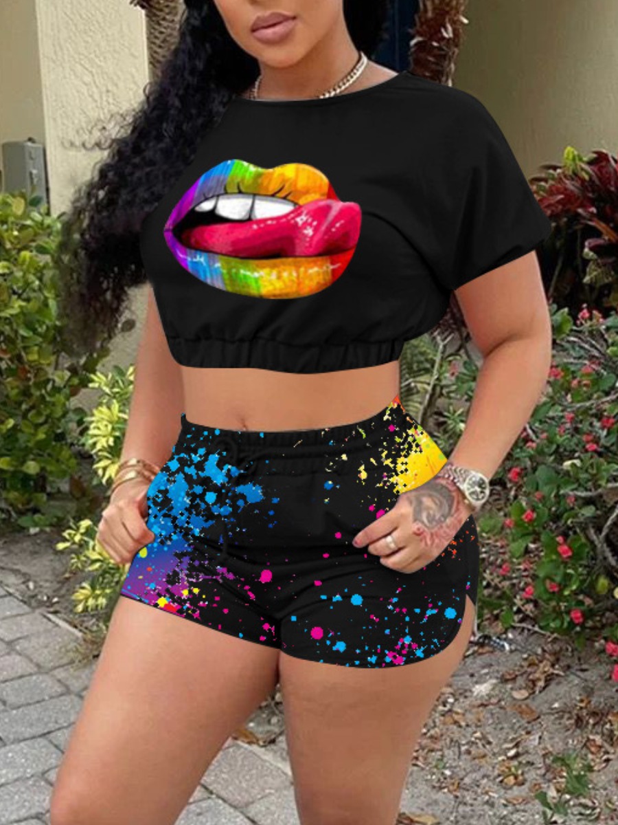 LovelyWholesale Crop Top Splash Ink Lip Print Shorts Set Summer Short Sleeve Casual Pattern Round Neck Spring Summer 2024