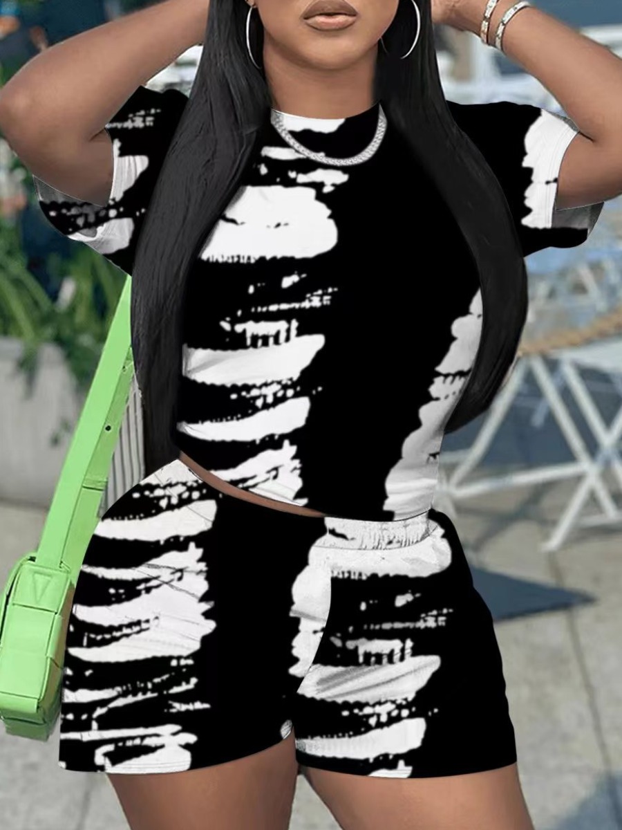 LovelyWholesale Plus Size Round Neck Mixed Print Shorts Set Summer Short Sleeve Casual Pattern Round Neck  5X Spring Summer 2024