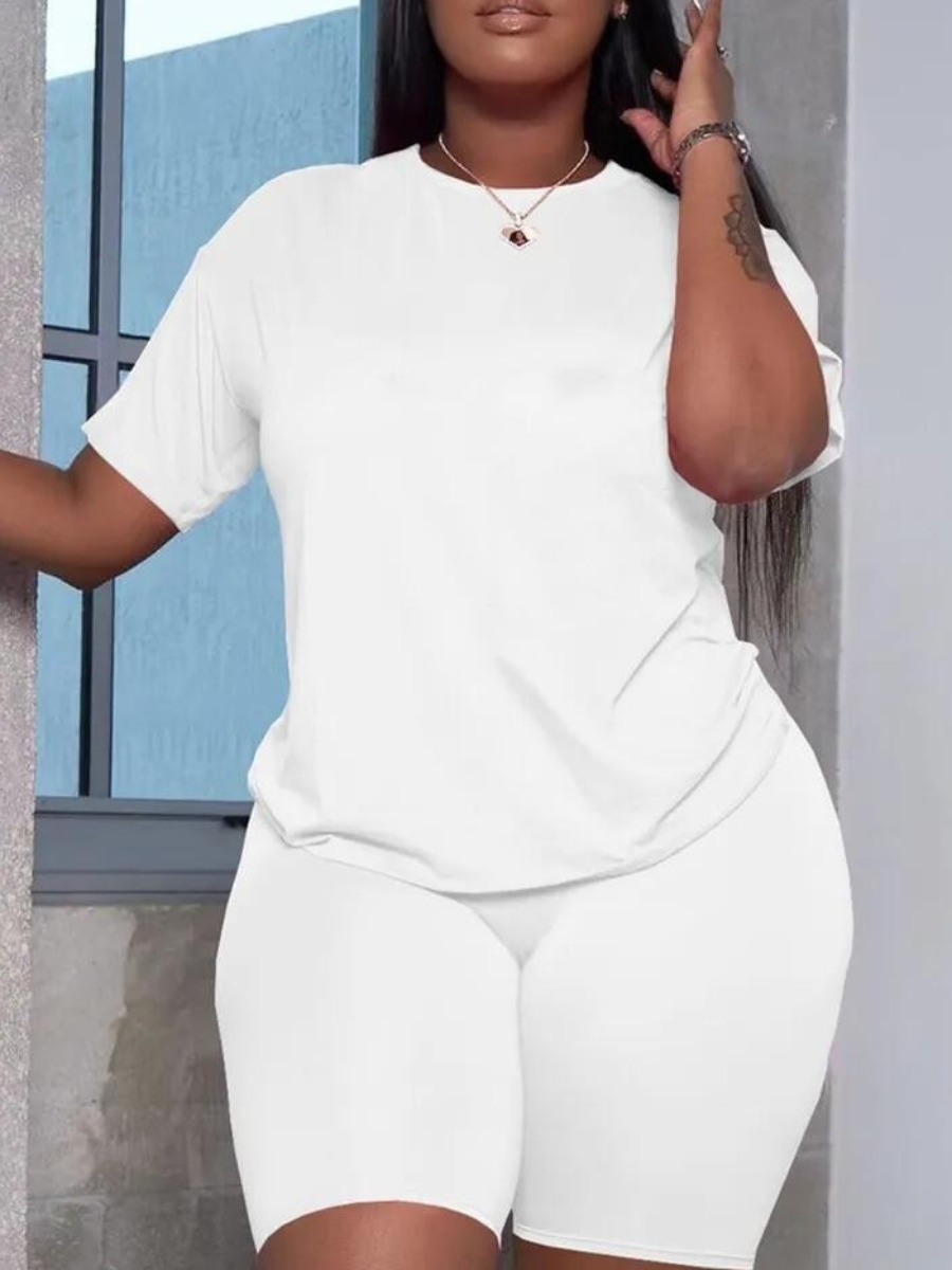 LovelyWholesale Plus Size Round Neck Regular Fit Shorts Set Summer Short Sleeve Casual Solid Color Round Neck  3X Spring Summer 2024