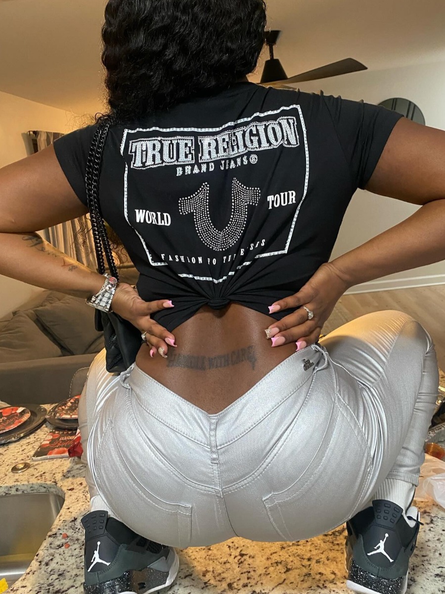 LW Pattern Letter Geometric T-shirt